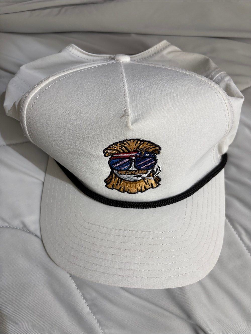 Pins and Aces ♠️ White Rope-Trim Mullet Cig Man Hat with Sunglasses Patch